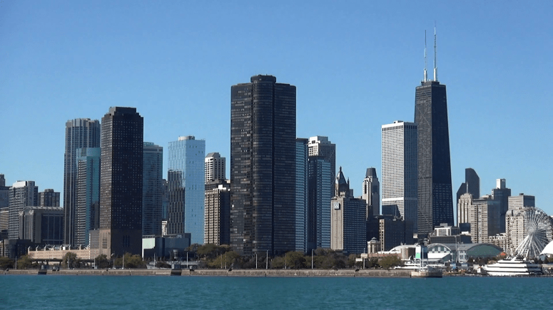 videoblocks-chicago-skyline-from-lake-michigan-on-a-sunny-day_hr-exgjkz_thumbnail-full01